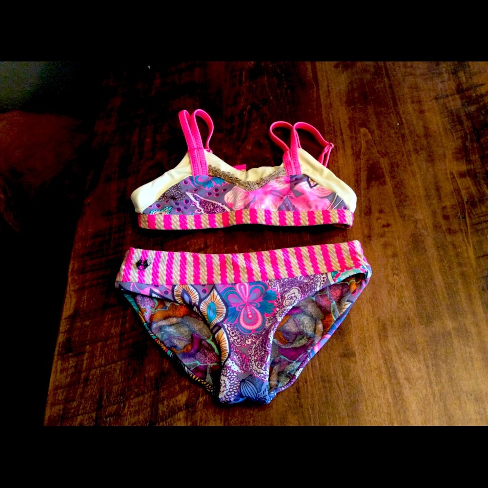 Maaji size 8 reversible